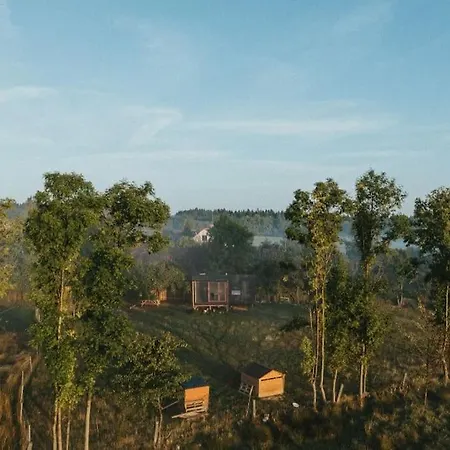 Tiny House V Ohrade 別荘