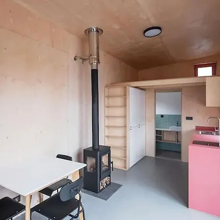 Tiny House V Ohrade Hébergement de vacances *