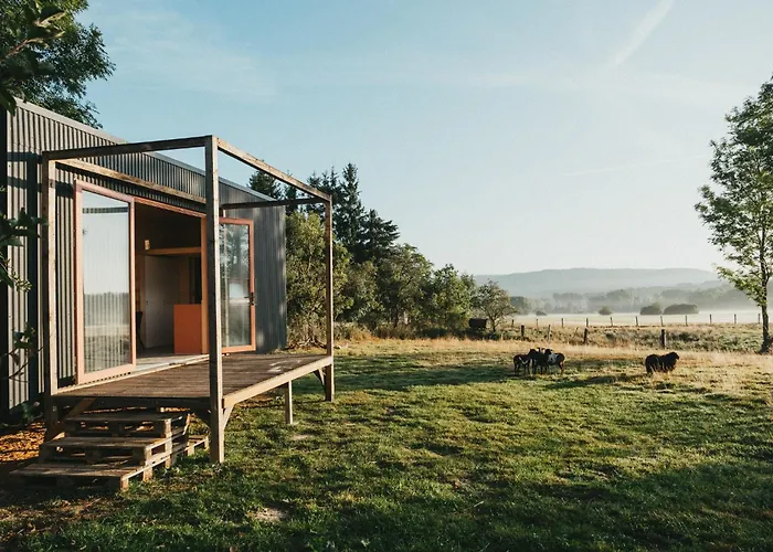Tiny House V Ohrade بيت للعطل *
