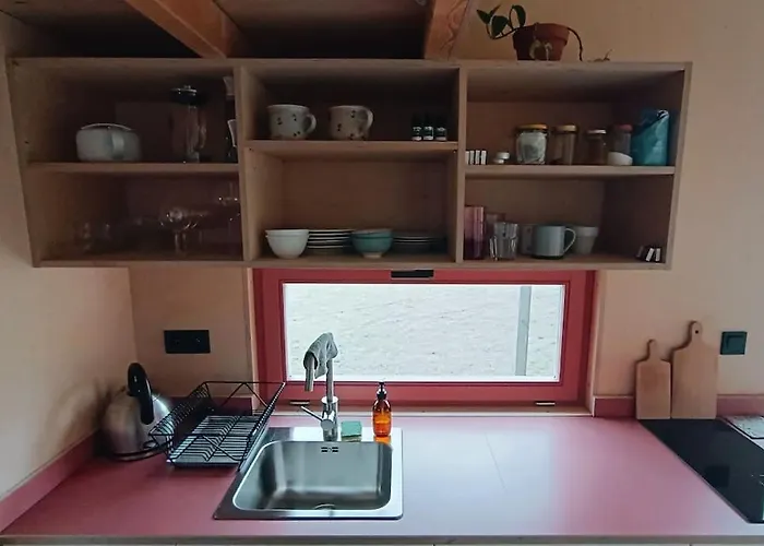 Tiny House V Ohrade * Cizkov
