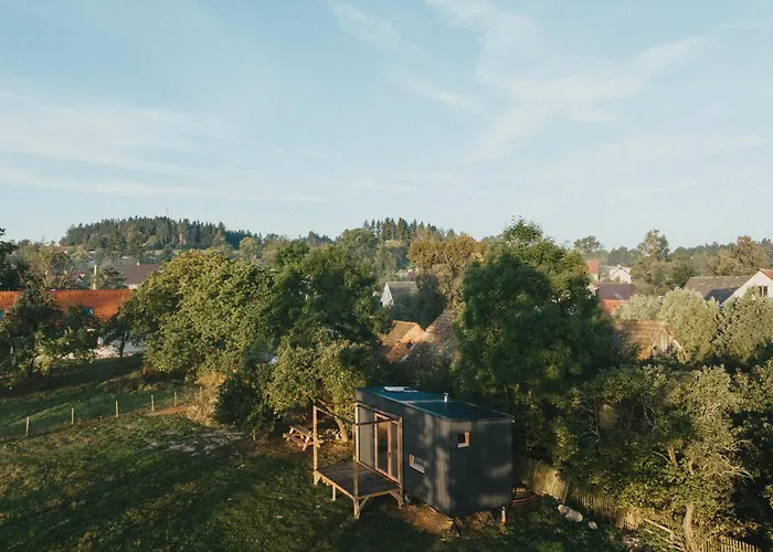 Tiny House V Ohrade Cizkov